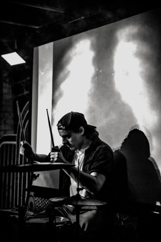 Erik at L'Escogriffe - Susanna Release Show